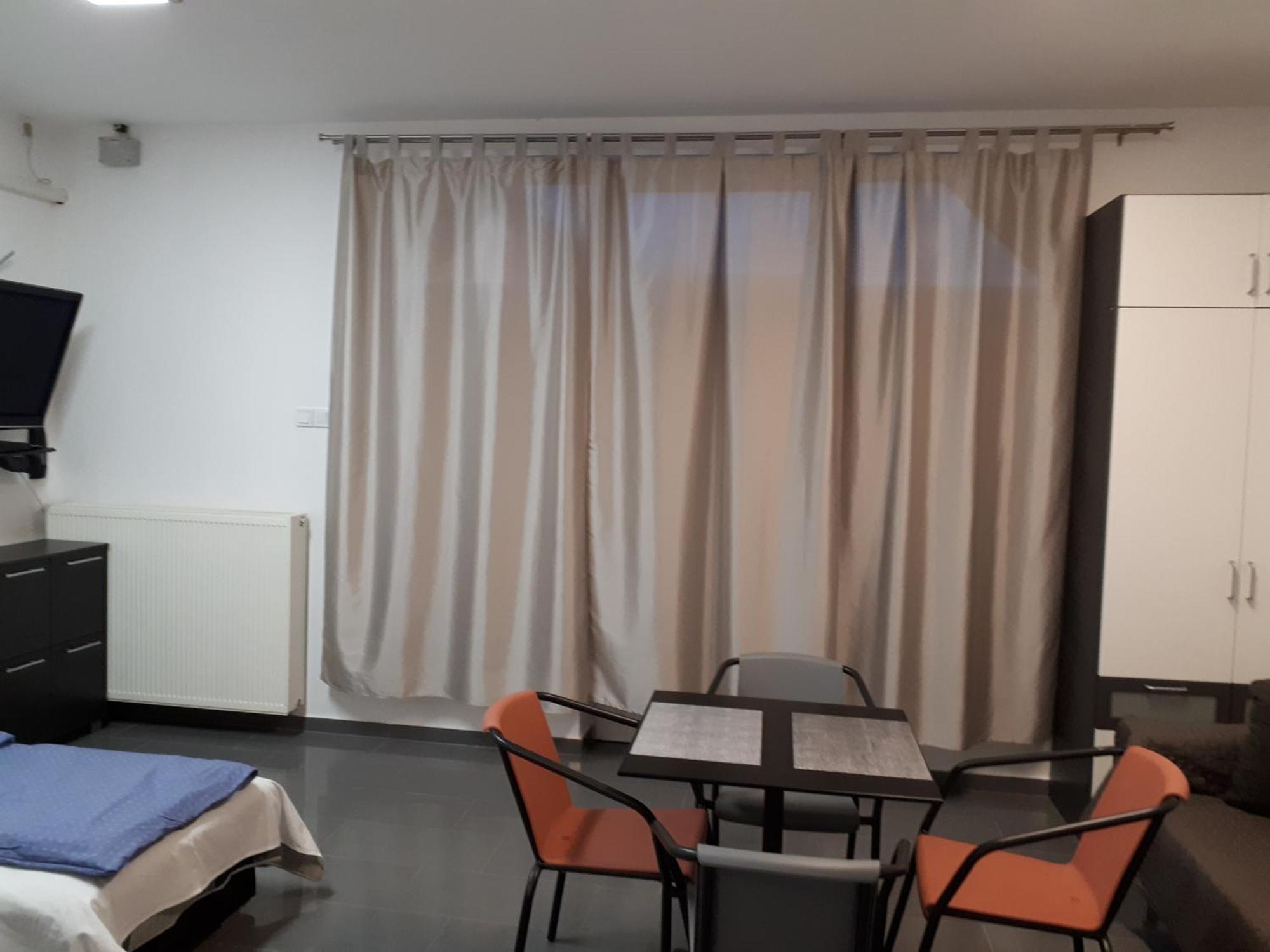 Kertvárosi Apartman Tiszaújváros Exterior foto